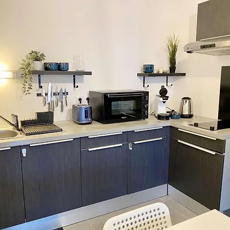 Captal Beau 2 Pieces Coeur De Parking Terrasse *