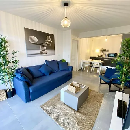 Captal Beau 2 Pieces Coeur De Parking Terrasse Apartment *