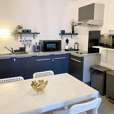 Captal Beau 2 Pieces Coeur De Parking Terrasse *